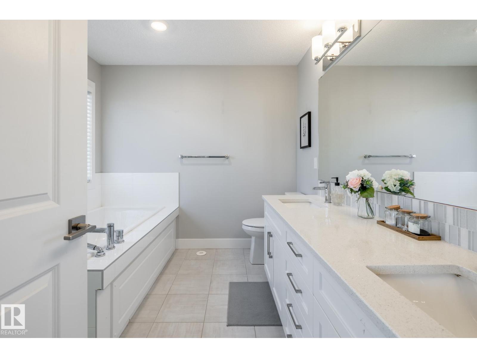 1440 DARBY GREEN SW, Edmonton