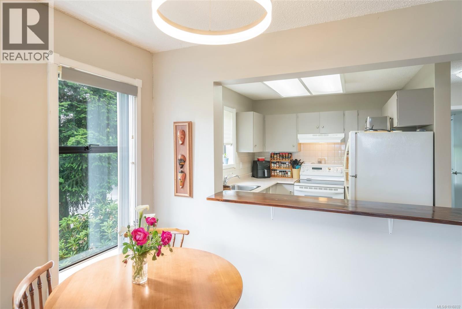 201 309 MORISON Ave, Parksville