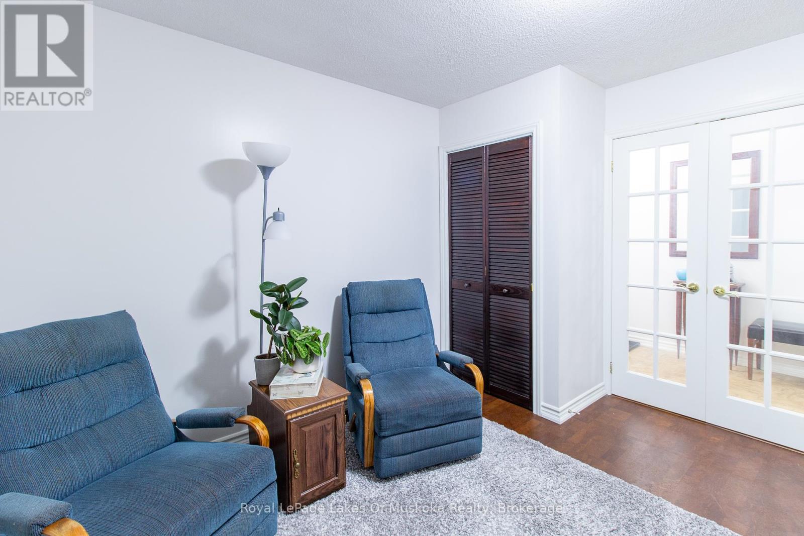 #110 24 ONTARIO STREET - 18