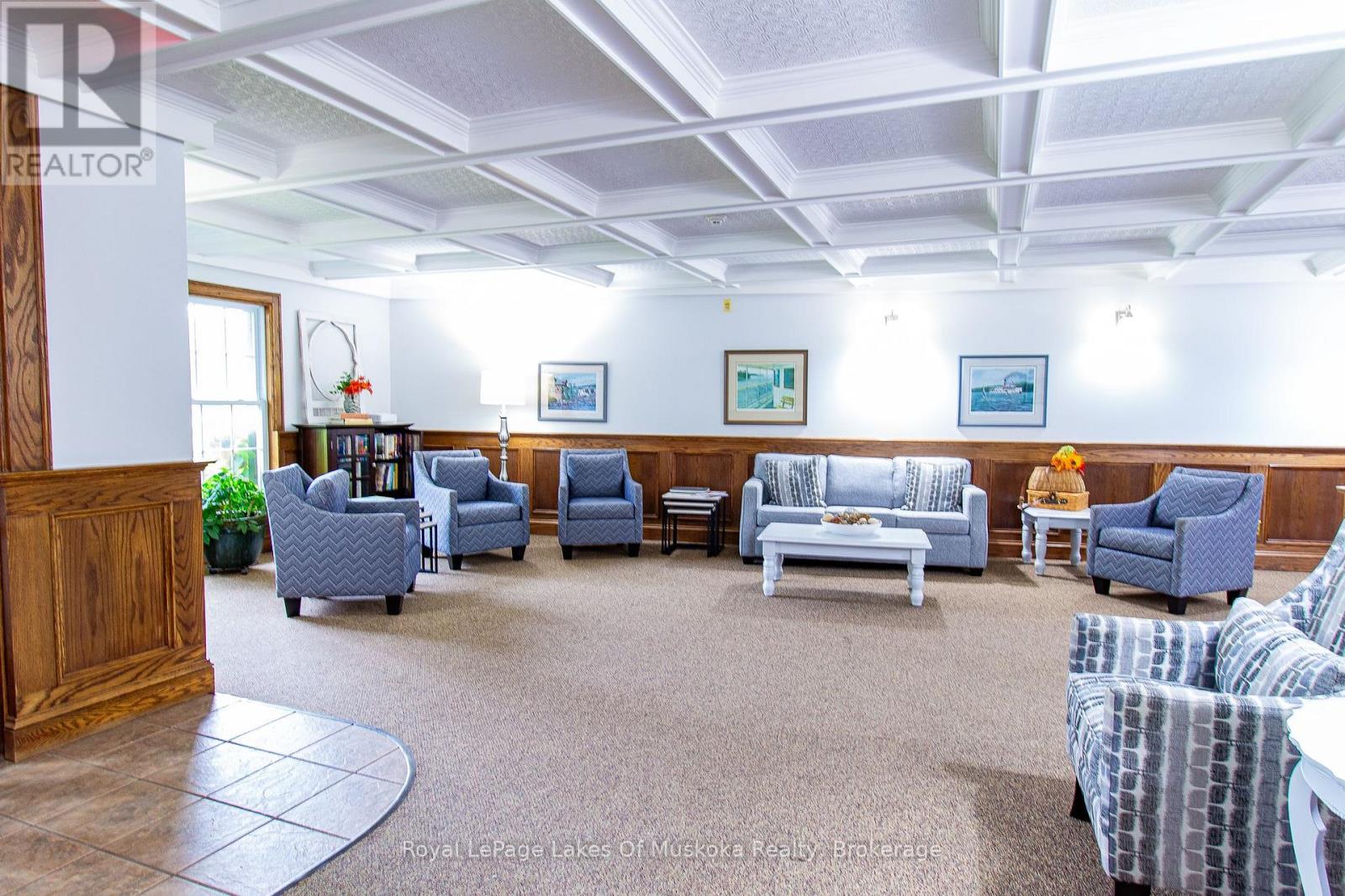 #110 24 ONTARIO STREET - 5