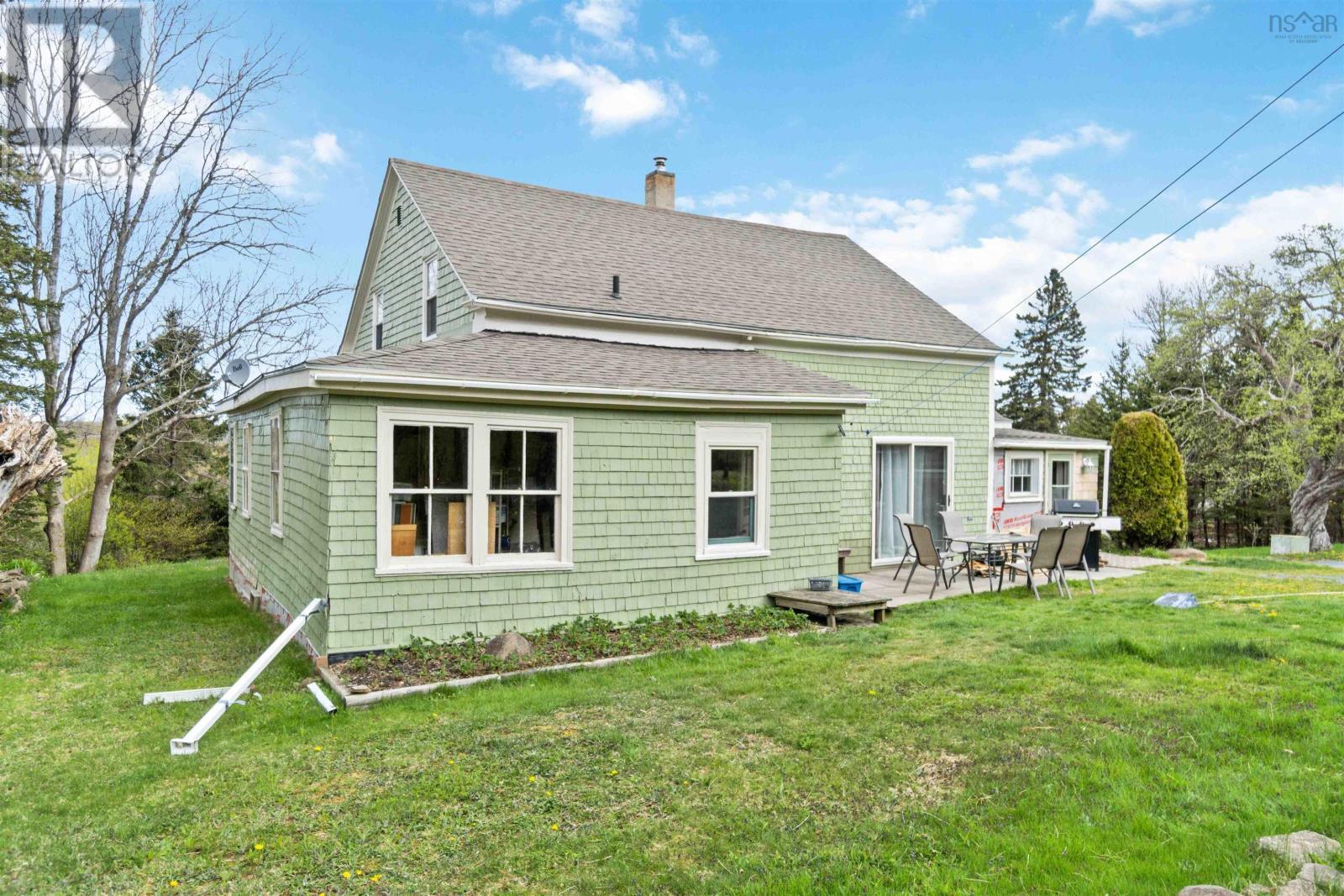 Property 3 of 31 of 1256 Highway 1