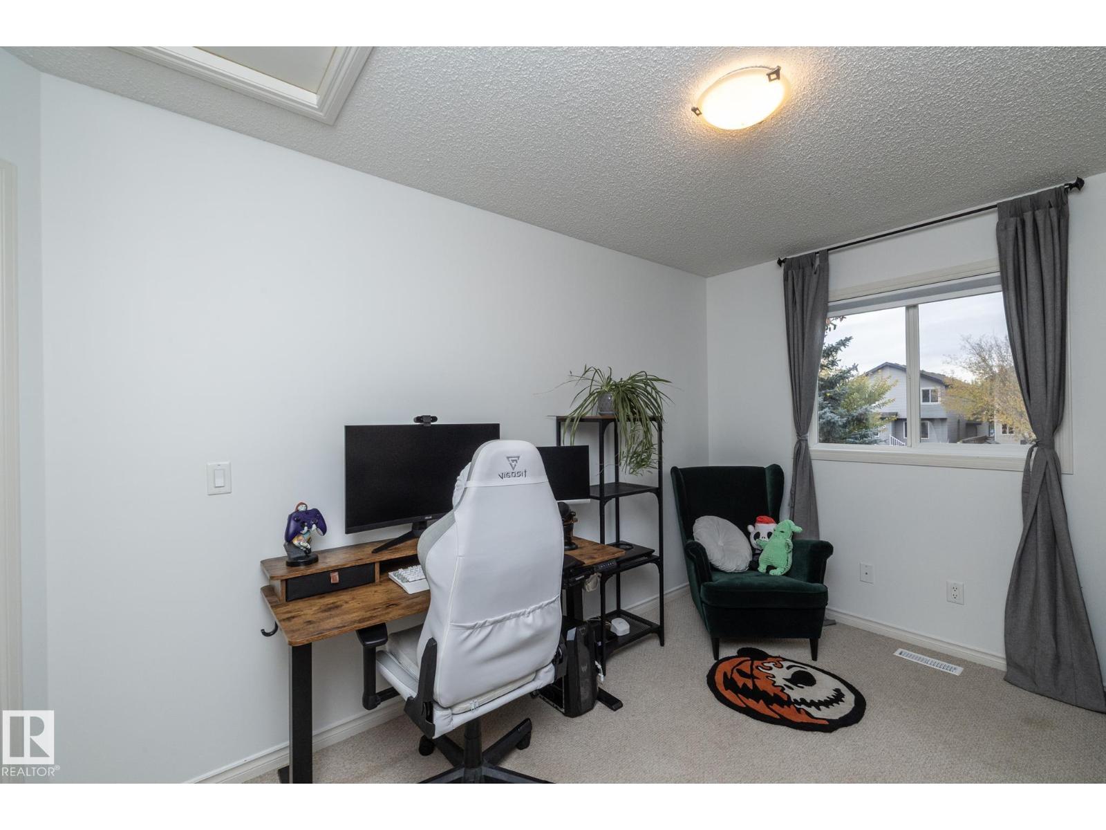 #6 10 WOODCREST, Fort Saskatchewan