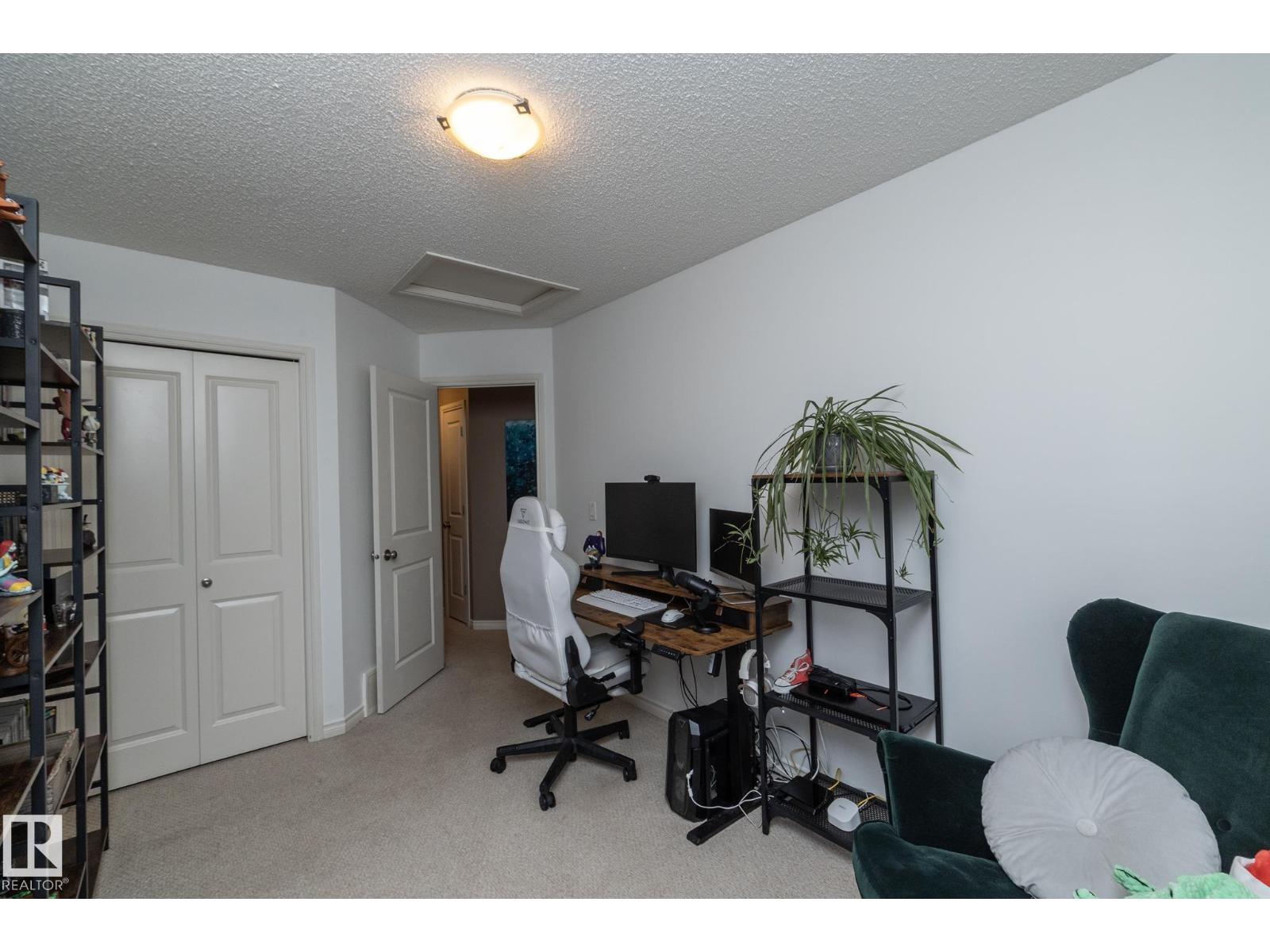 #6 10 WOODCREST, Fort Saskatchewan