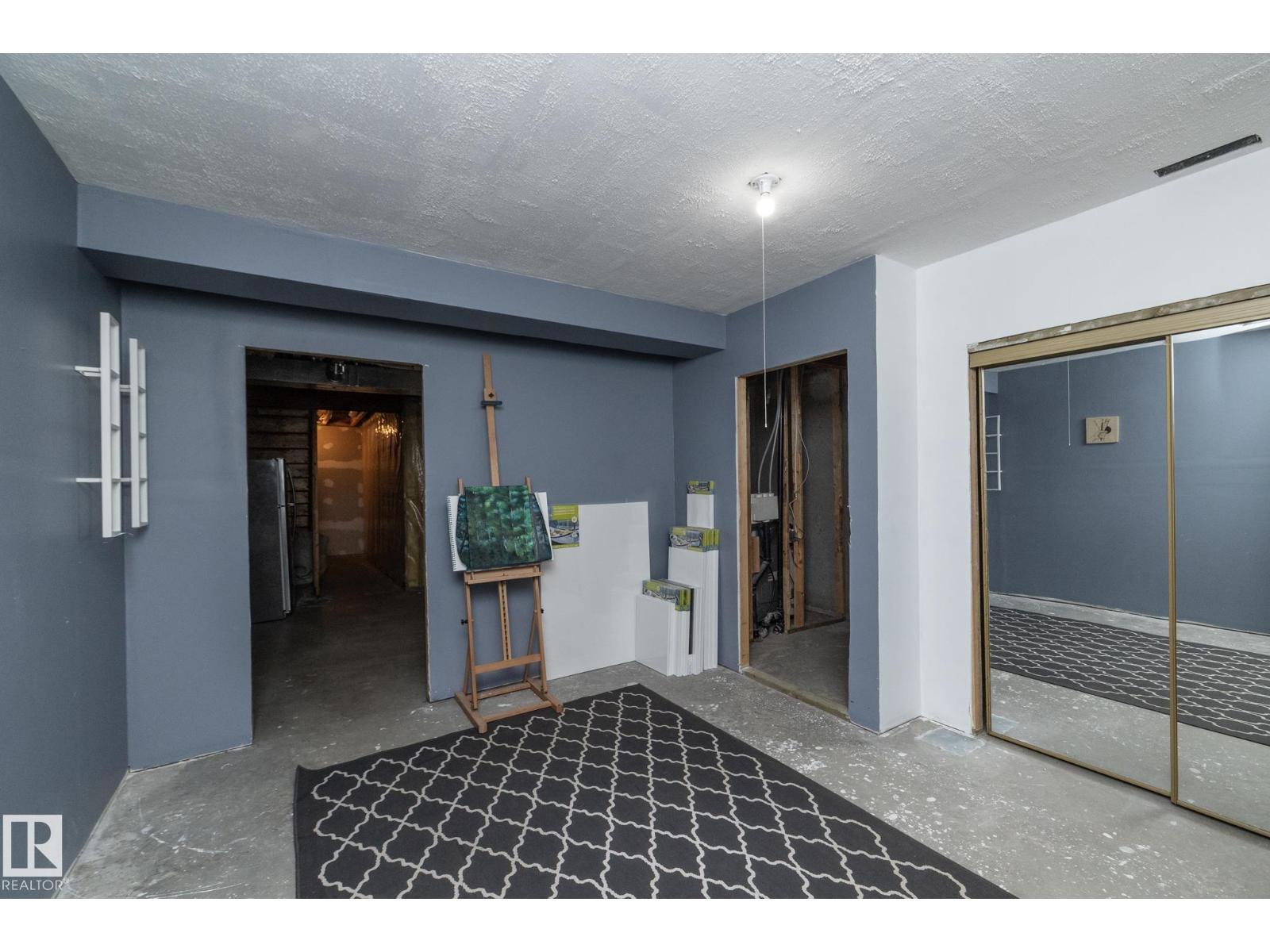 #6 10 WOODCREST, Fort Saskatchewan