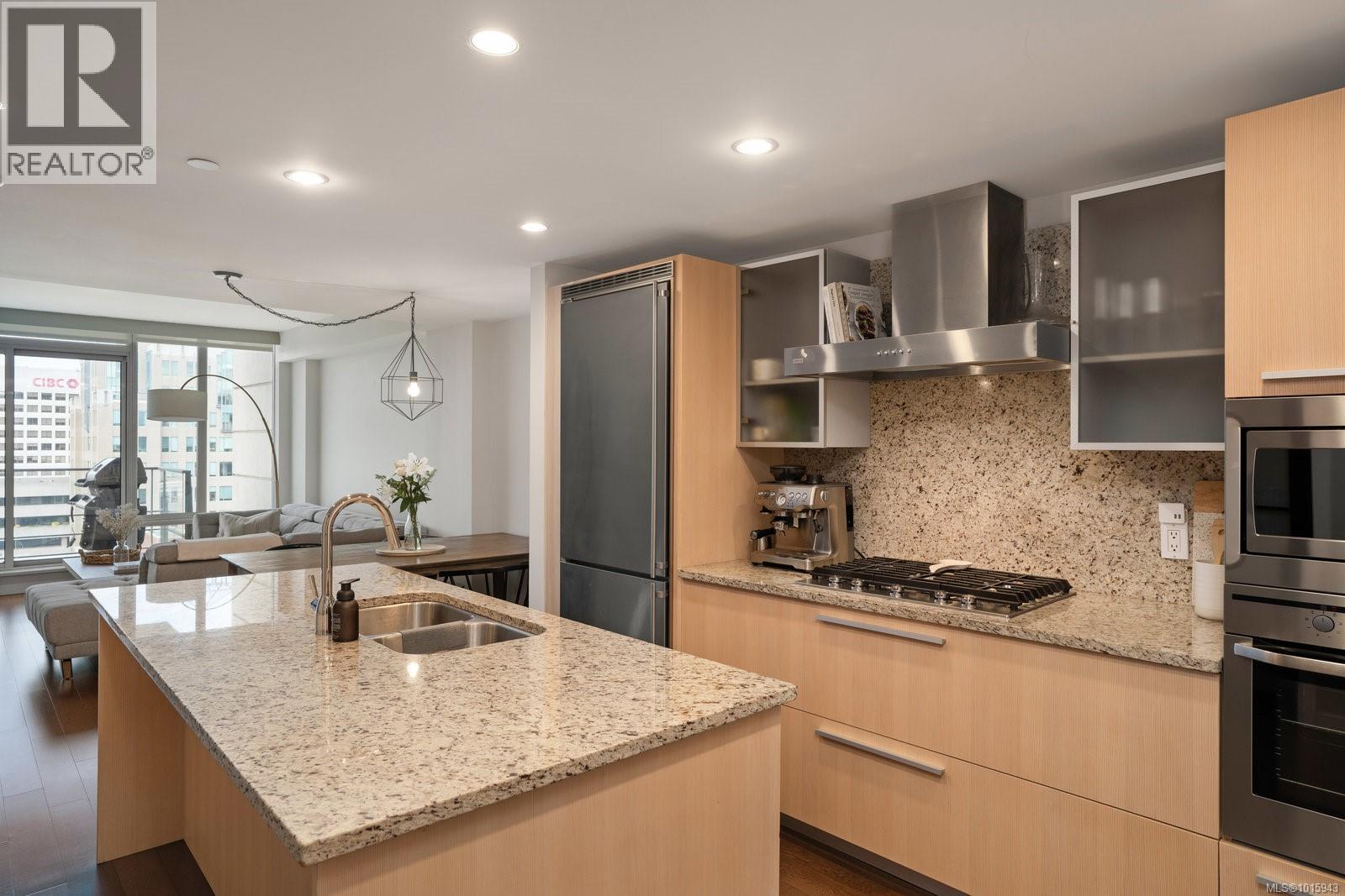 1503 707 Courtney Street, Victoria