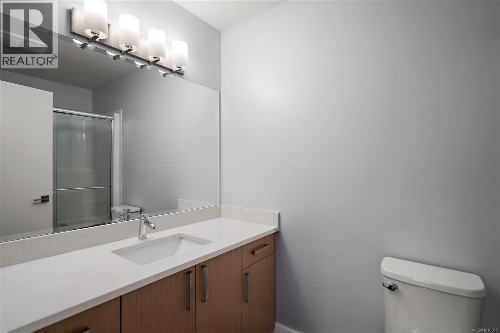 205 1900 Watkiss Way, View Royal