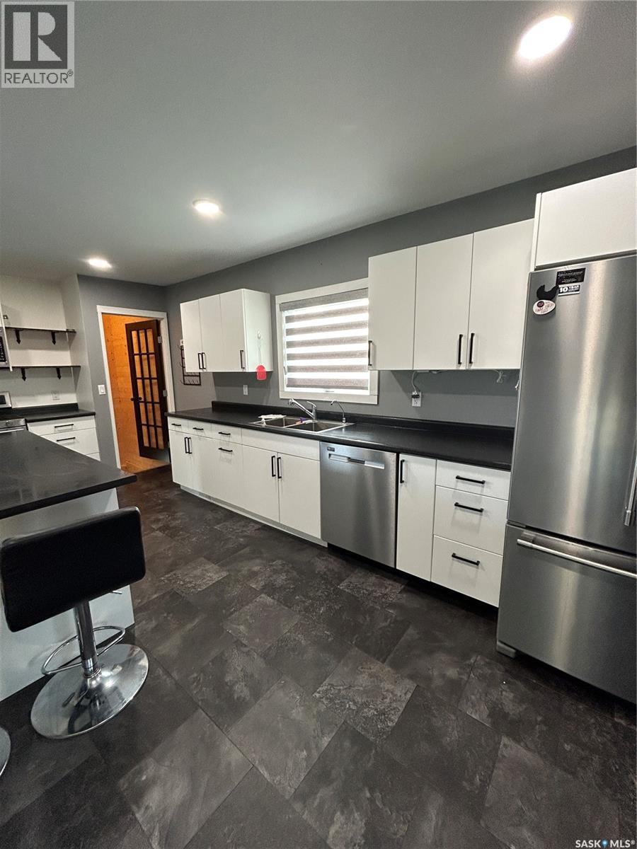 102 2nd AVENUE N - 11