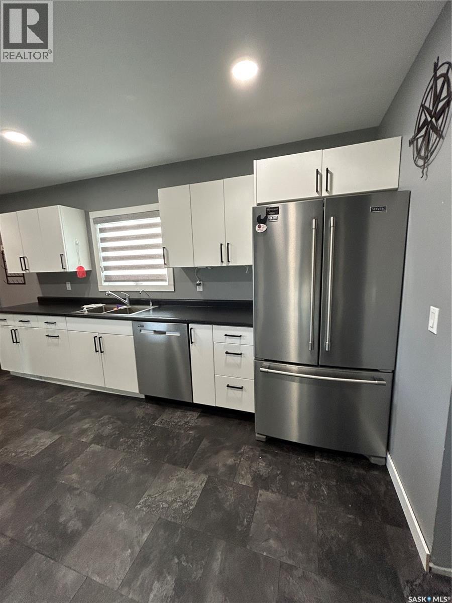 102 2nd AVENUE N - 12