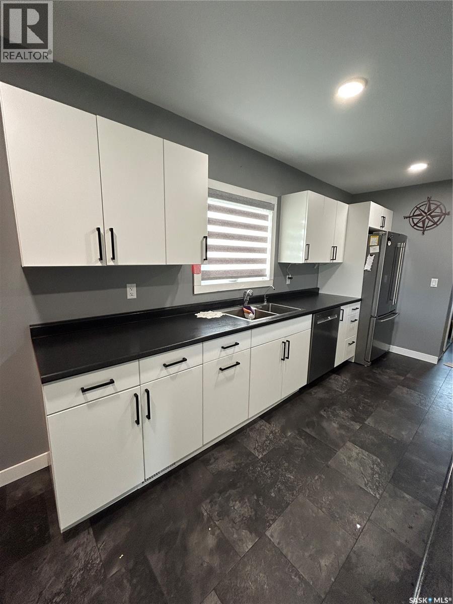 102 2nd AVENUE N - 13