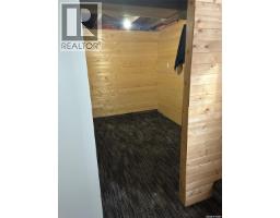 102 2nd Avenue N, Lintlaw, SK S0A2H0 Photo 27