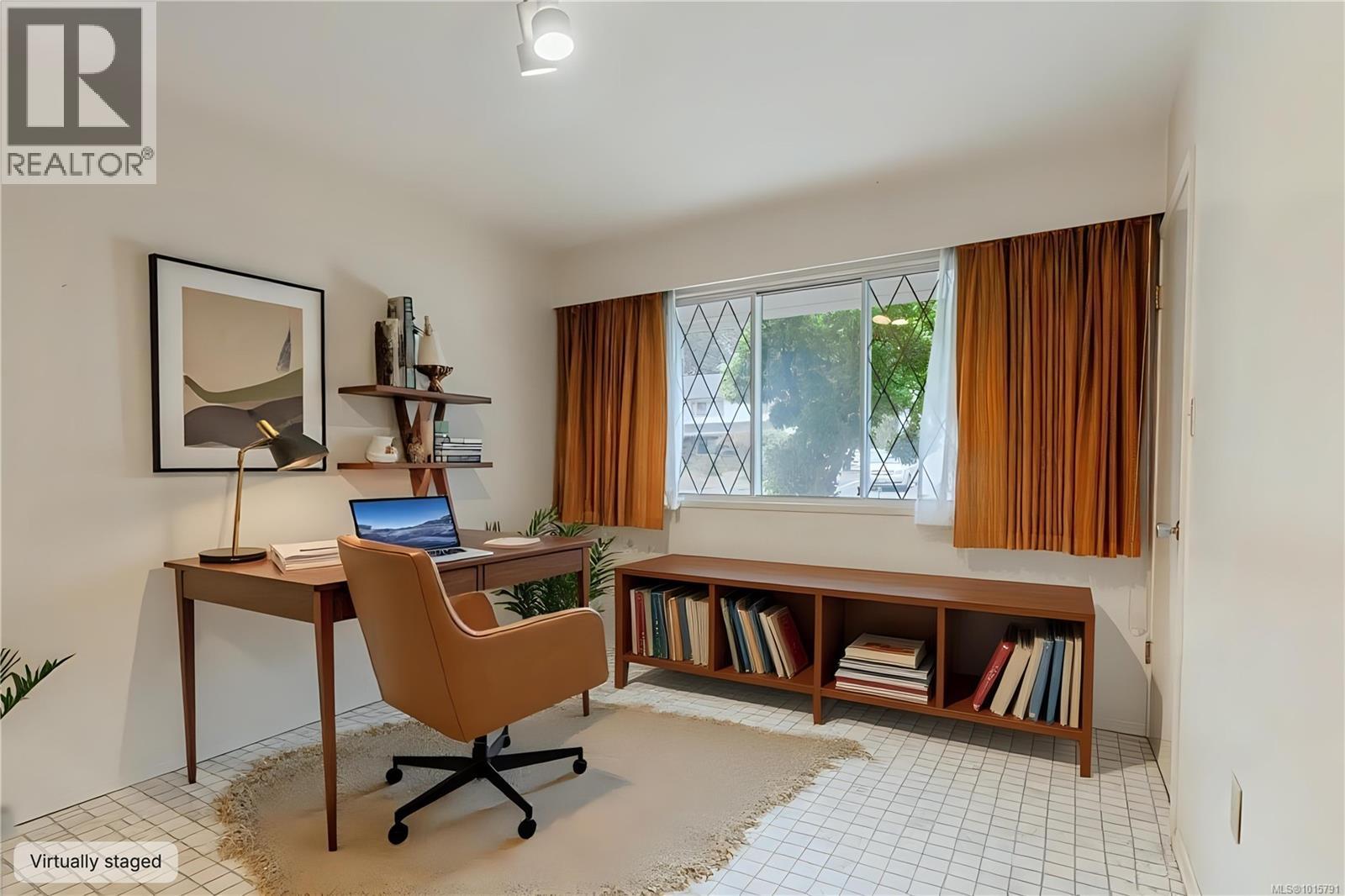  1853 San Lorenzo Avenue, Saanich