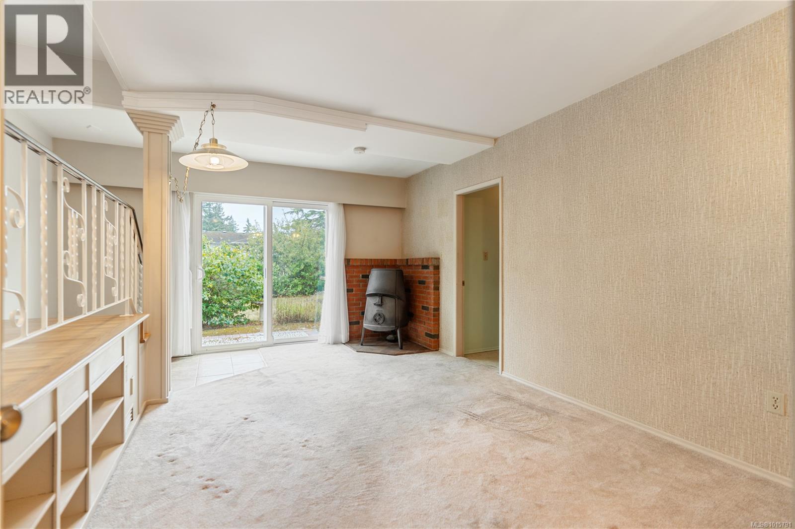  1853 San Lorenzo Avenue, Saanich