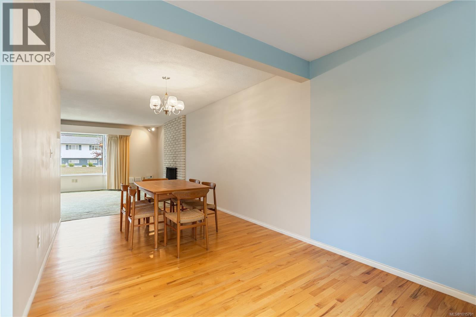  1853 San Lorenzo Avenue, Saanich