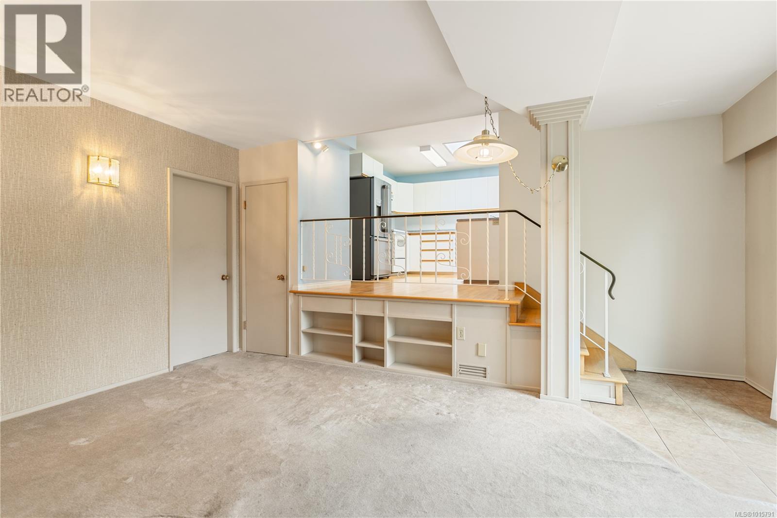  1853 San Lorenzo Avenue, Saanich