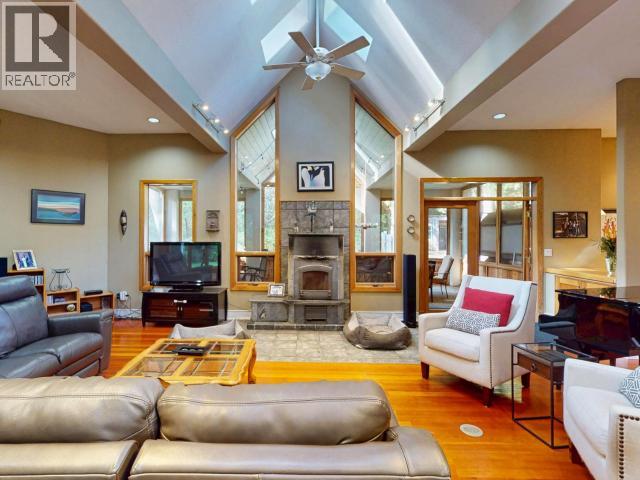7734 MC AULAY ROAD, Powell River