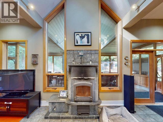 7734 MC AULAY ROAD, Powell River