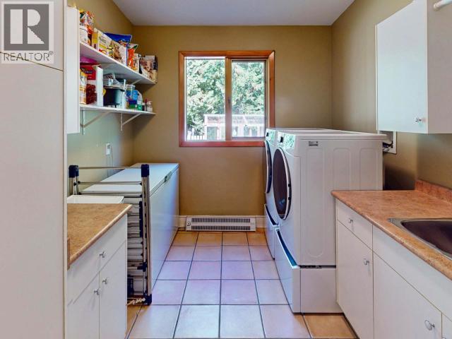 7734 MC AULAY ROAD, Powell River