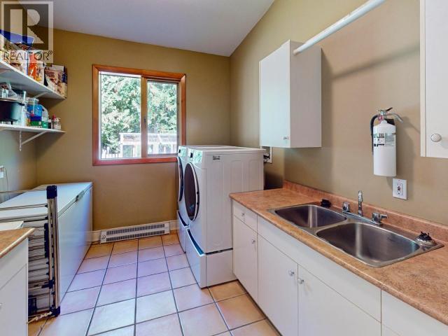 7734 MC AULAY ROAD, Powell River