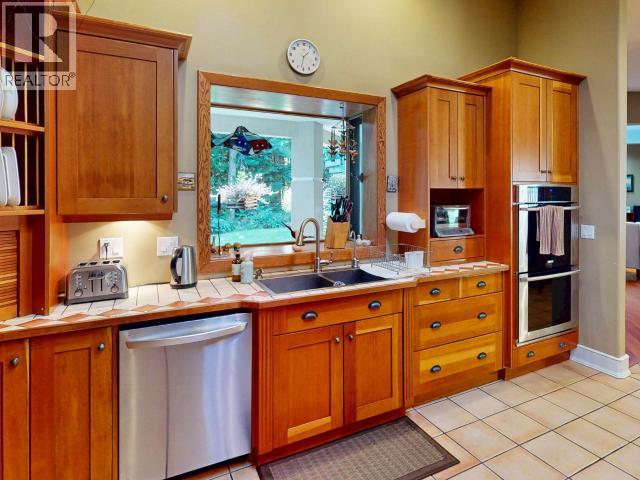 7734 MC AULAY ROAD, Powell River