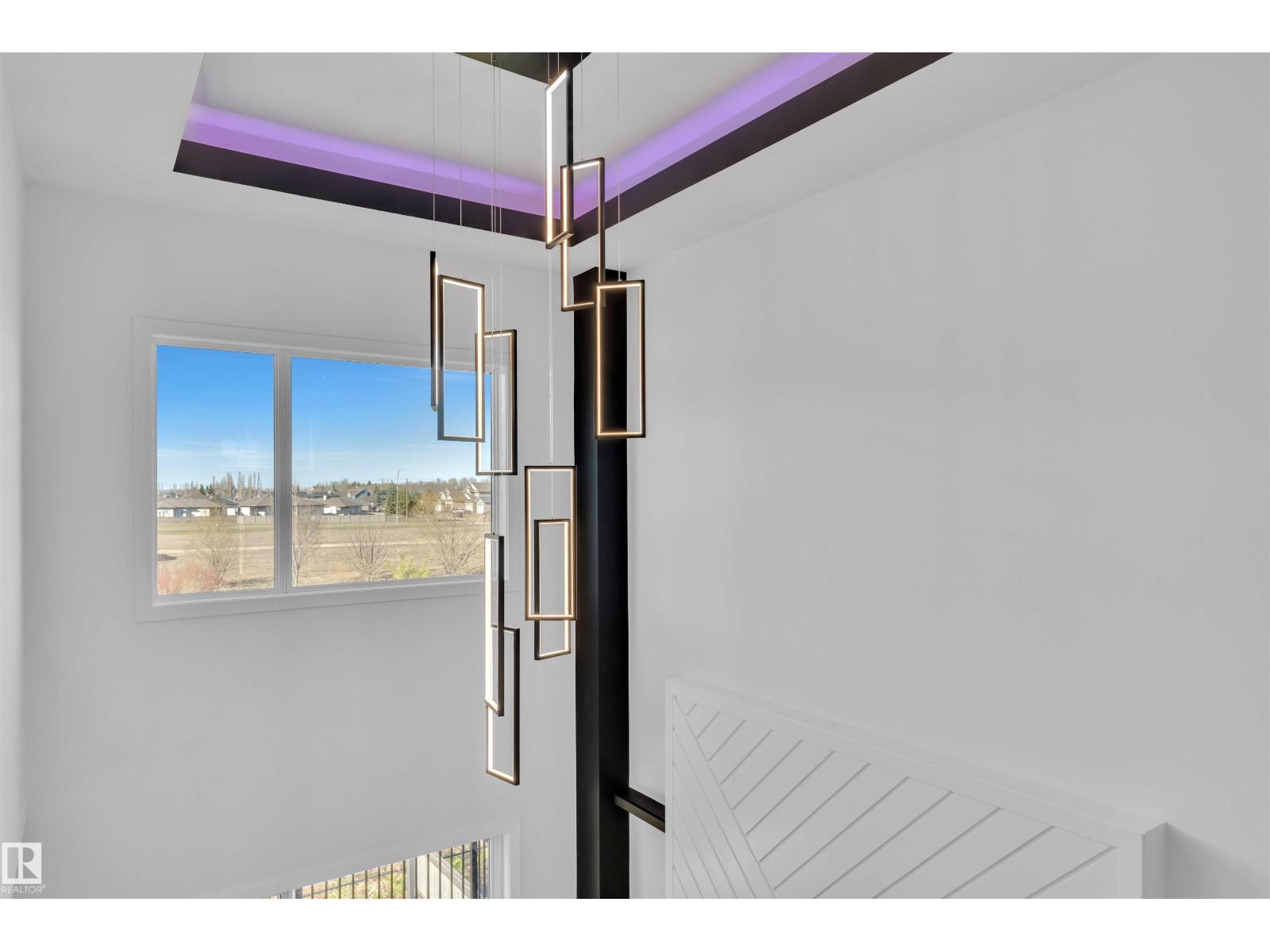 638 Astoria WY, Devon