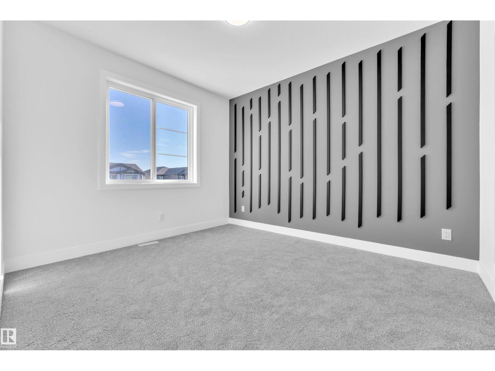 638 Astoria WY, Devon