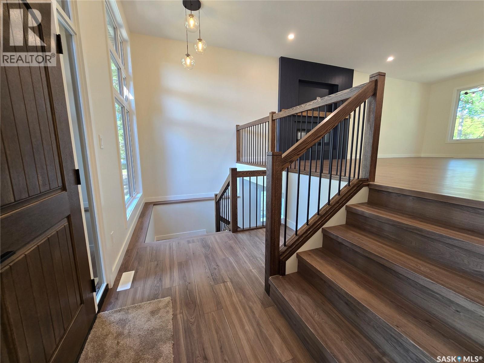 3 KENNEY CRESCENT - 6