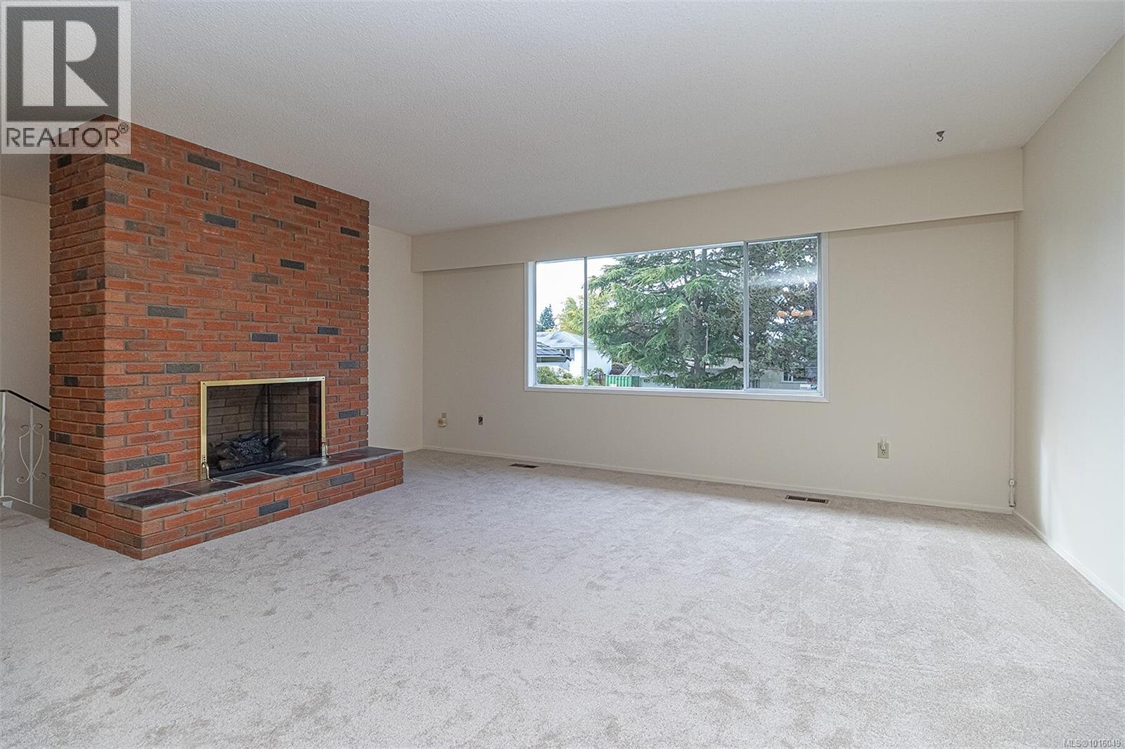  1814 Hillcrest Avenue, Saanich