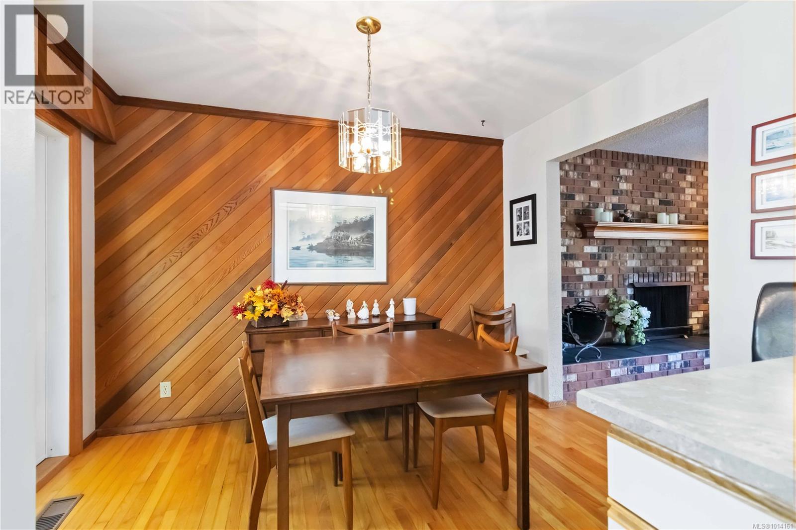  966 Jenkins Avenue, Langford