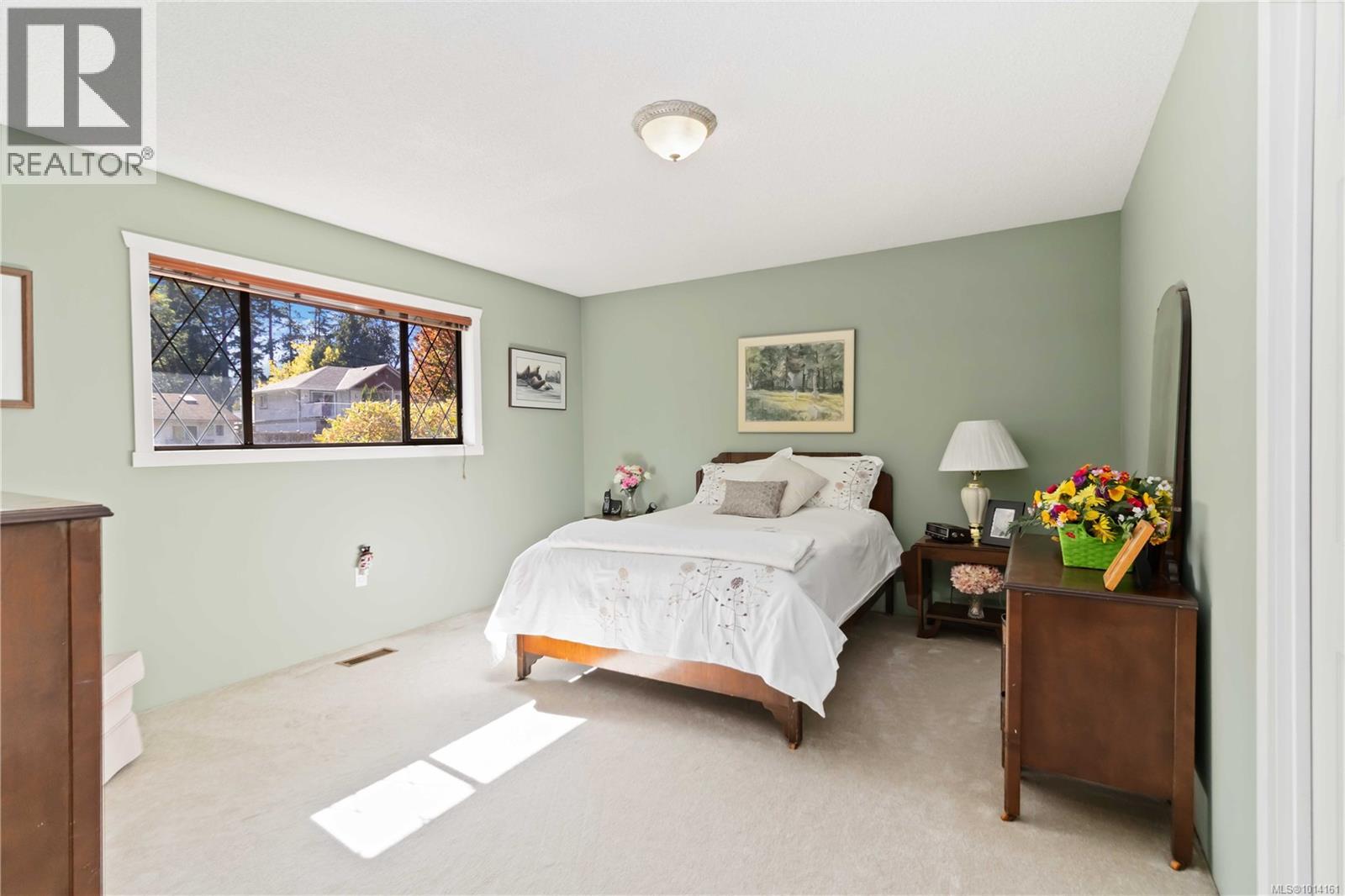  966 Jenkins Avenue, Langford