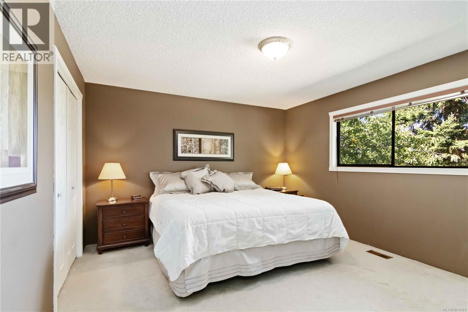  966 Jenkins Avenue, Langford