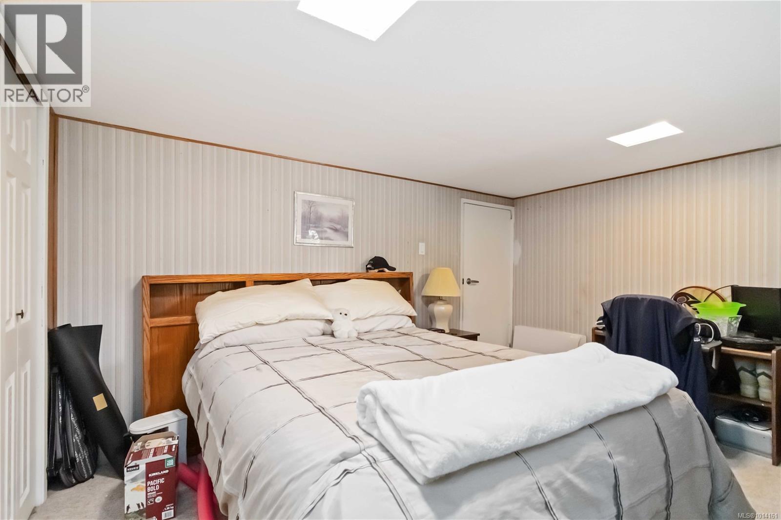  966 Jenkins Avenue, Langford