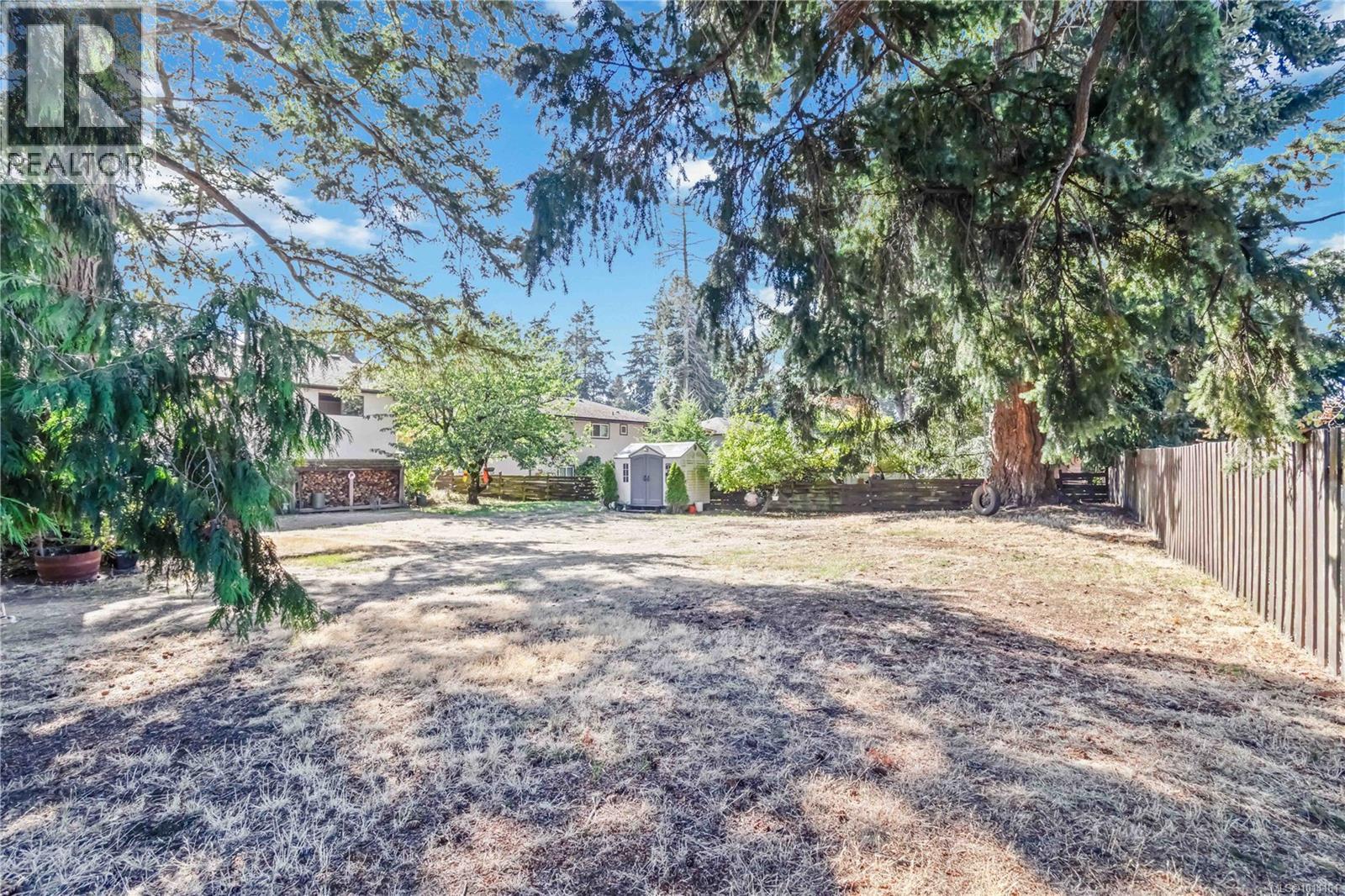  966 Jenkins Avenue, Langford