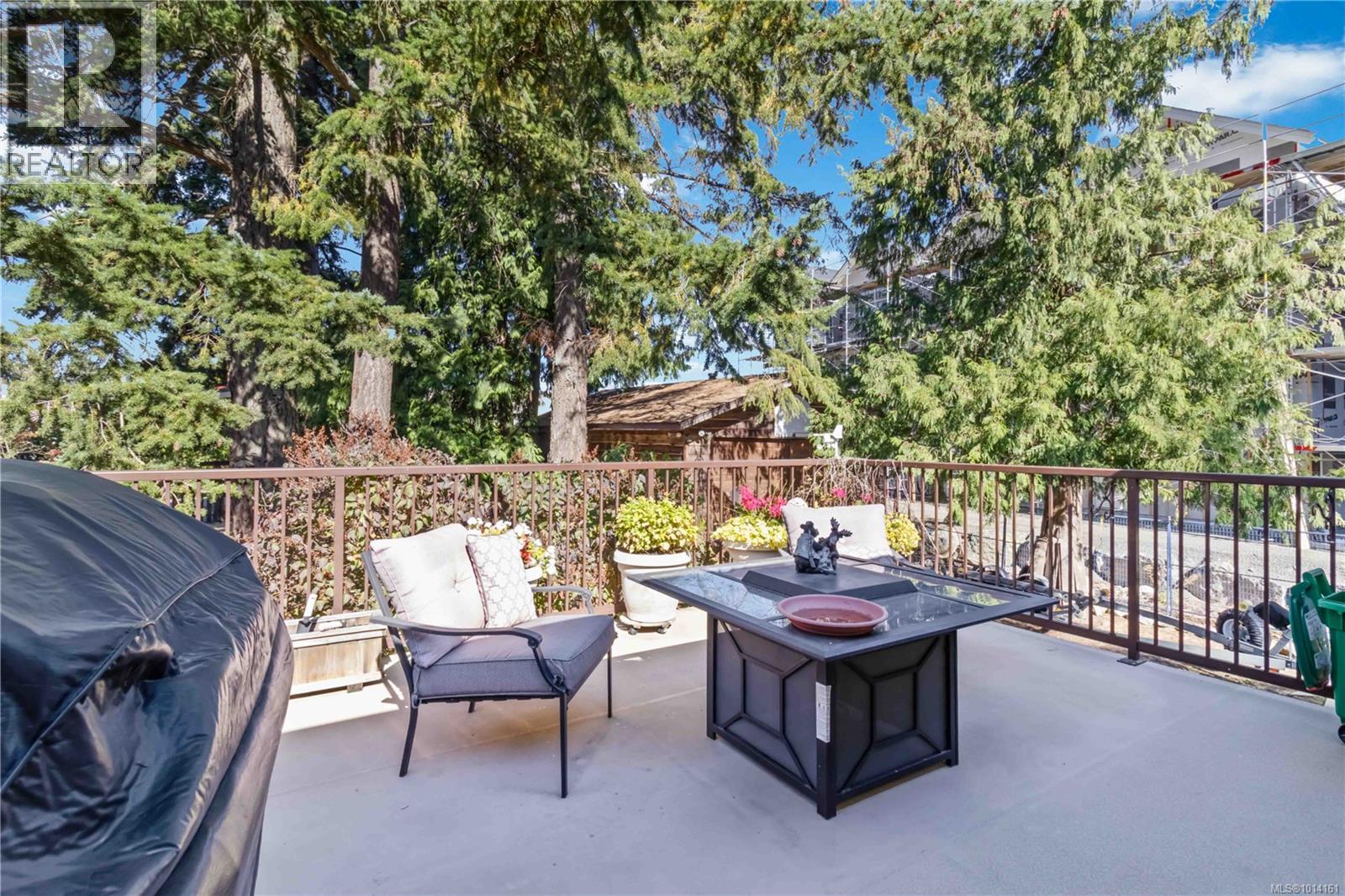  966 Jenkins Avenue, Langford