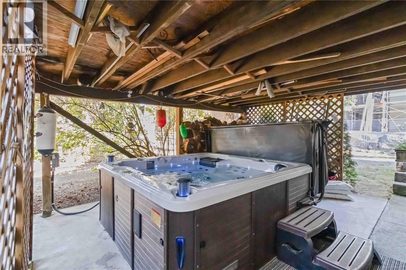  966 Jenkins Avenue, Langford