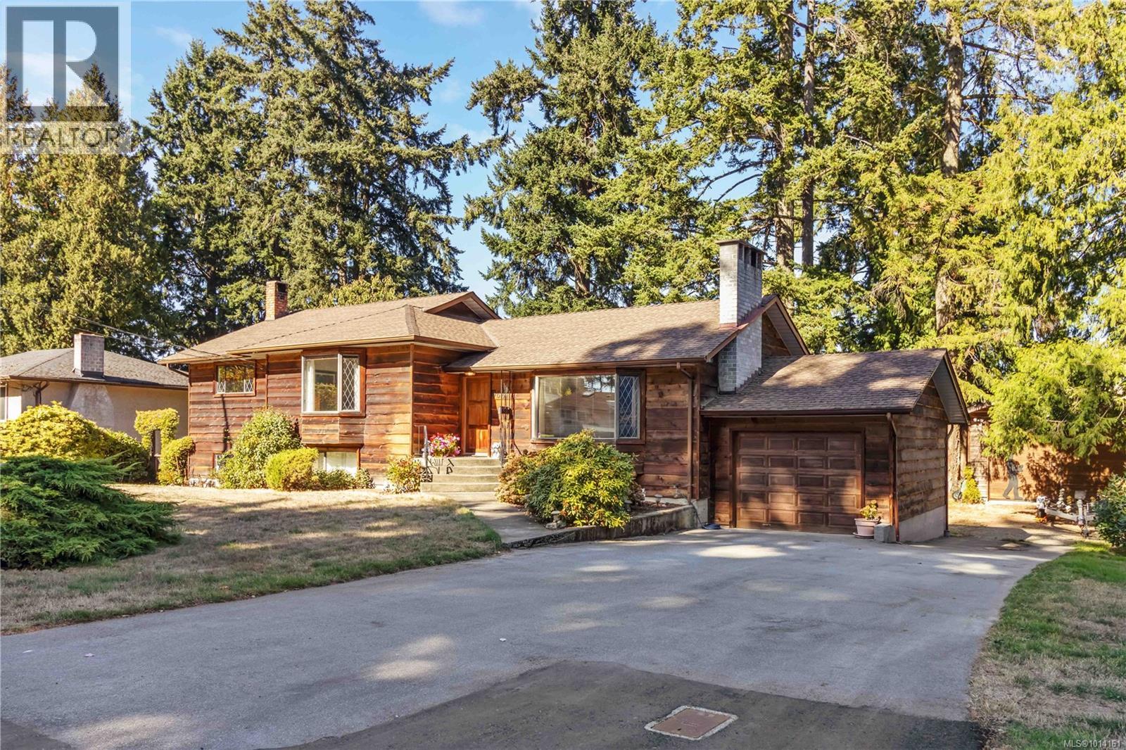  966 Jenkins Avenue, Langford