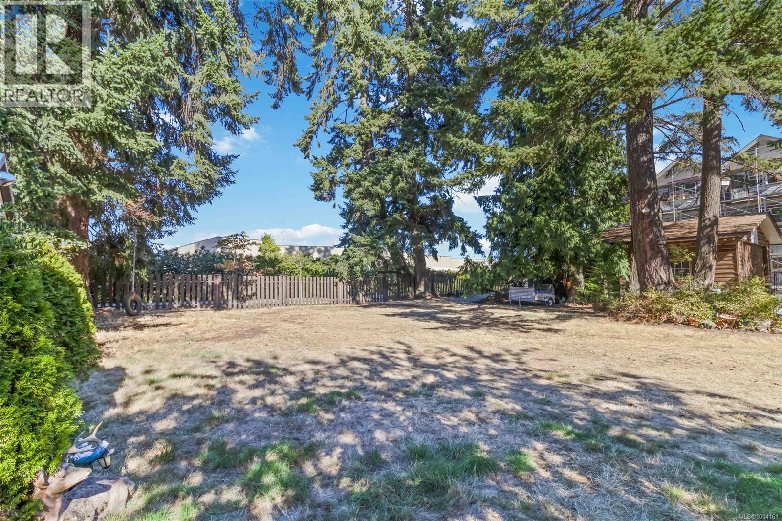  966 Jenkins Avenue, Langford