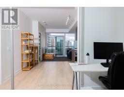 1807 - 117 Broadway Avenue, Toronto, ON M4P1V3 Photo 9