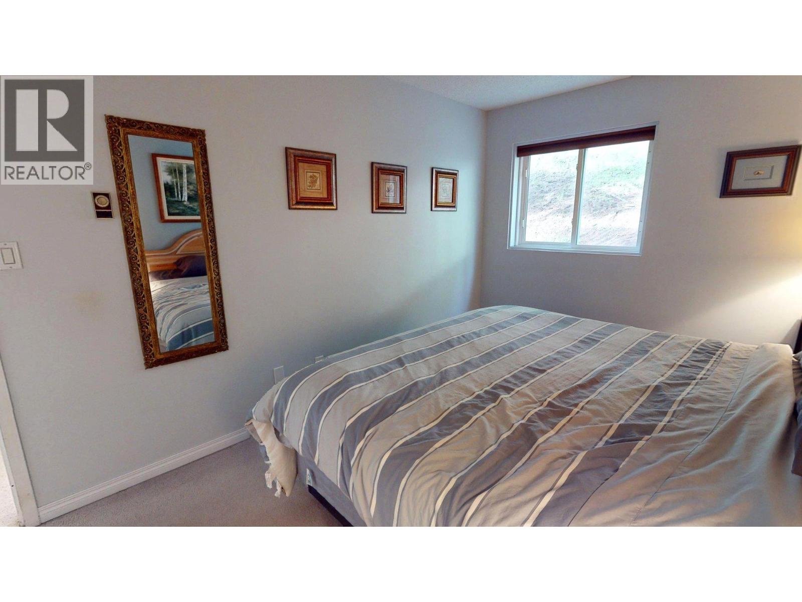 #202B 1335 ALPINE DRIVE - 16