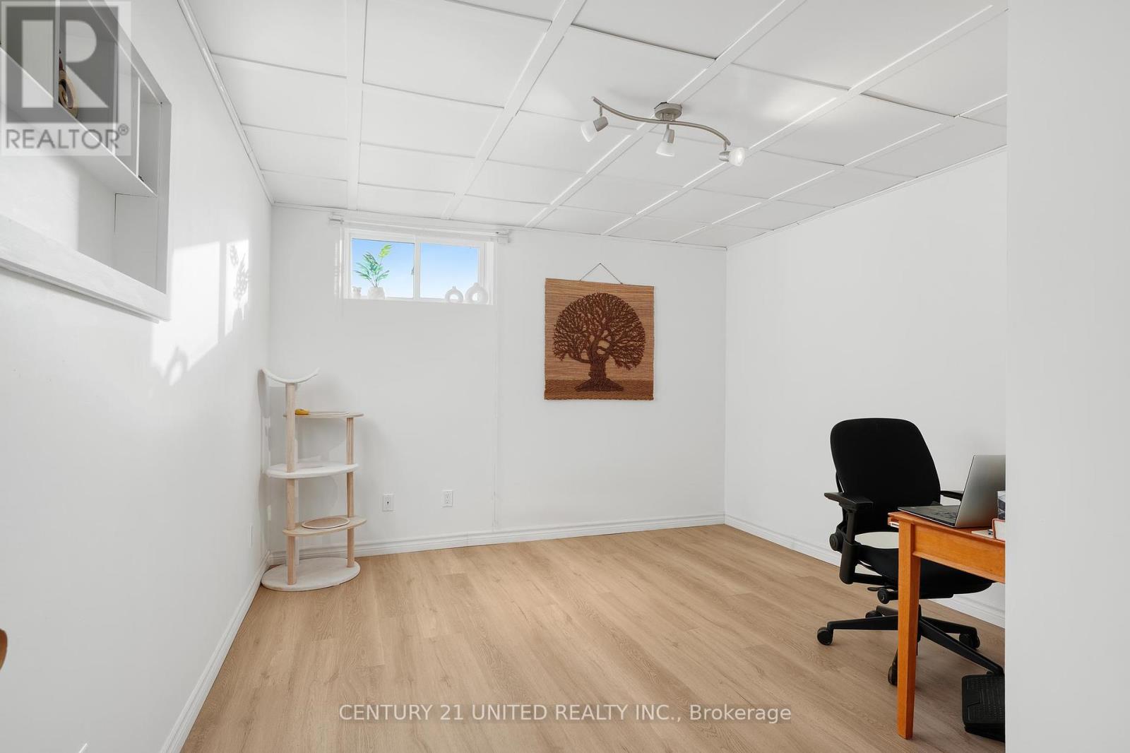 31 MCLEAN ROAD - 24