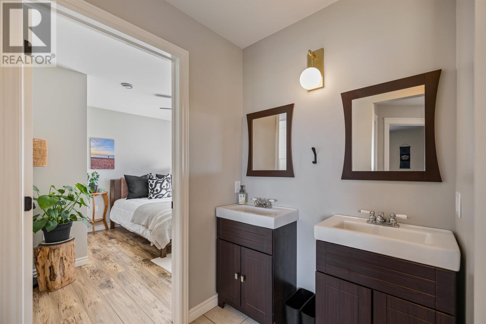 Single Family House for Sale in  BUCHANAN Road Mount Royal 
