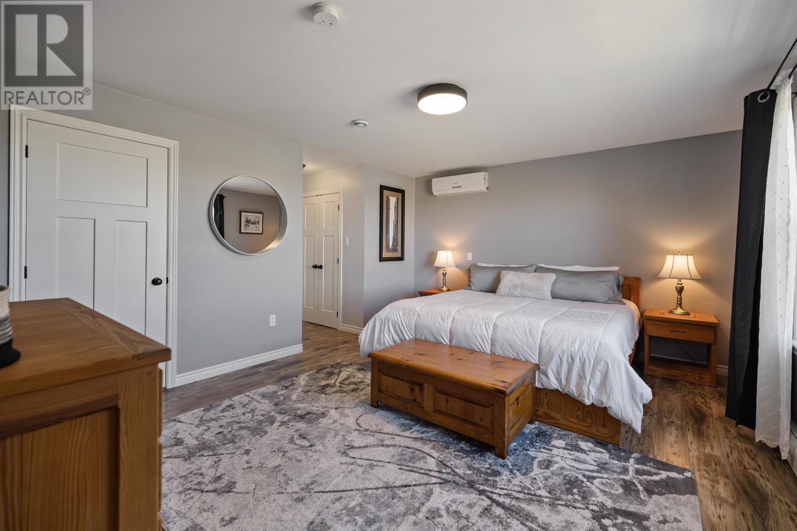 Single Family House for Sale in  BUCHANAN Road Mount Royal 
