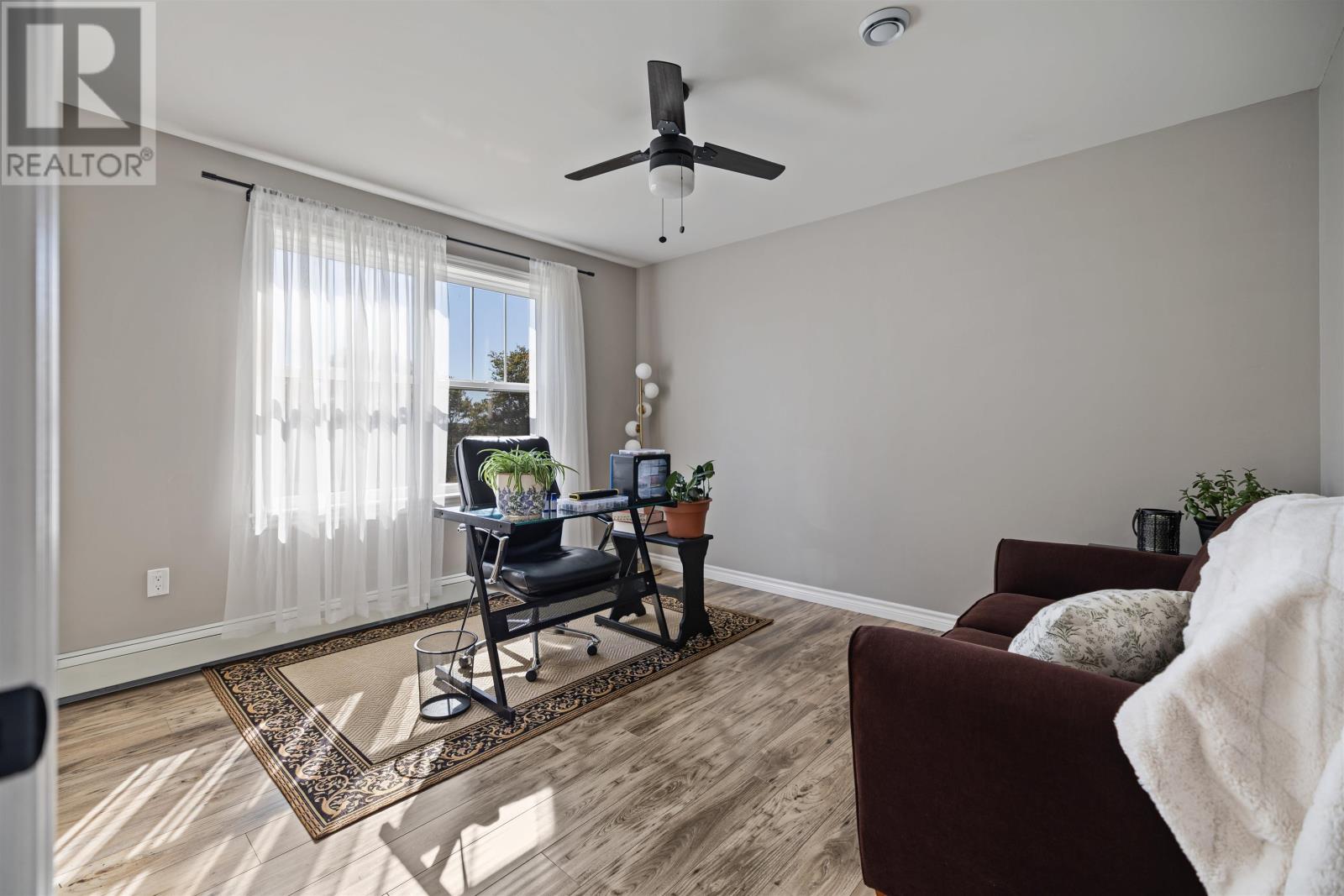 Single Family House for Sale in  BUCHANAN Road Mount Royal 