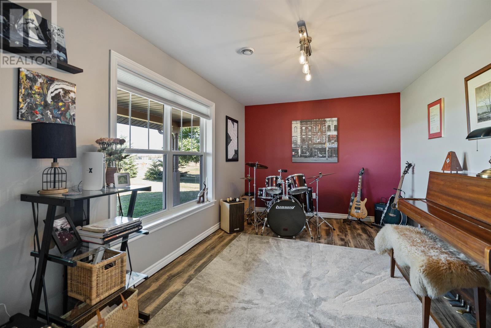 Single Family House for Sale in  BUCHANAN Road Mount Royal 