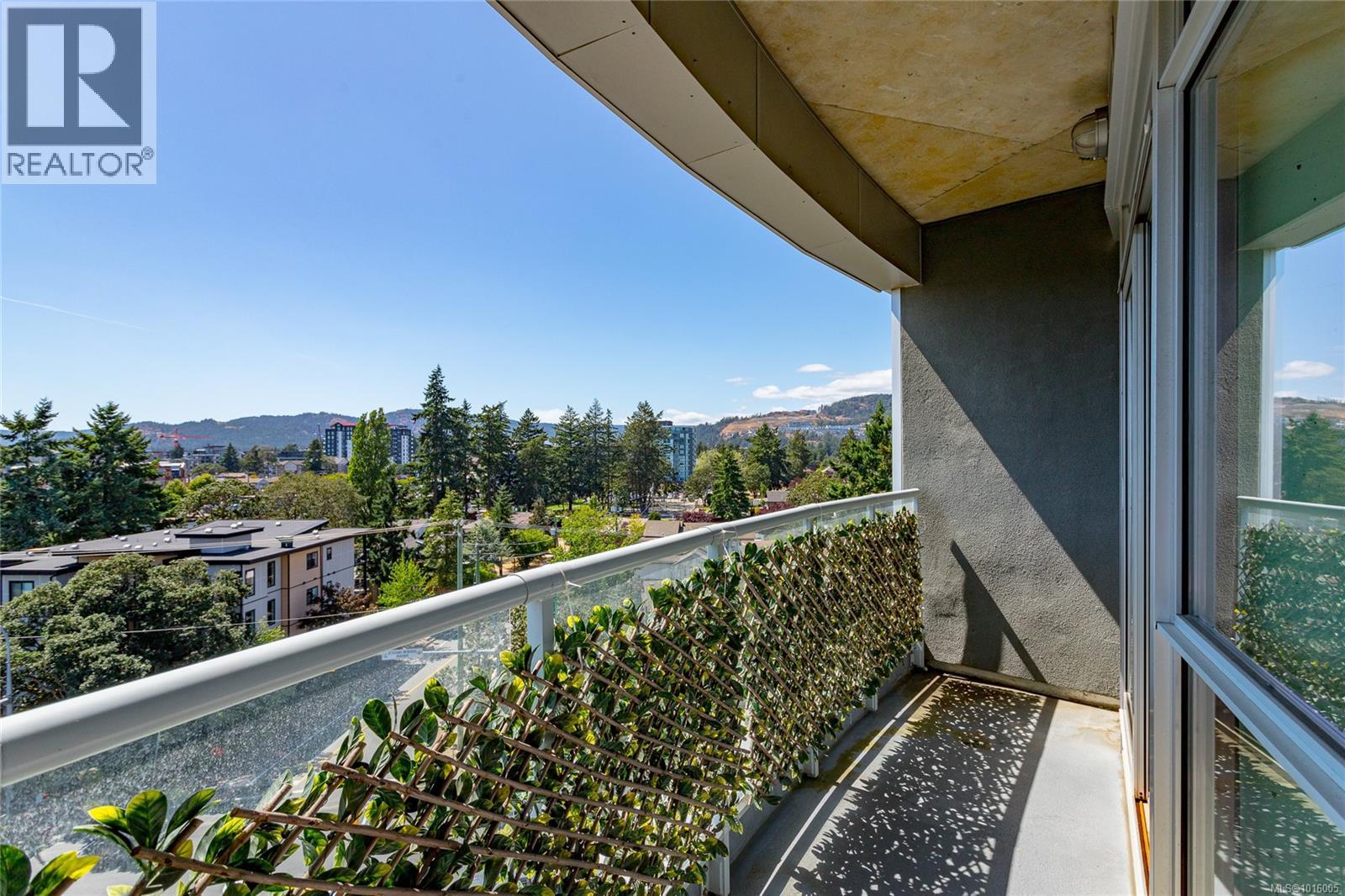 728 2745 Veterans Memorial Parkway, Langford
