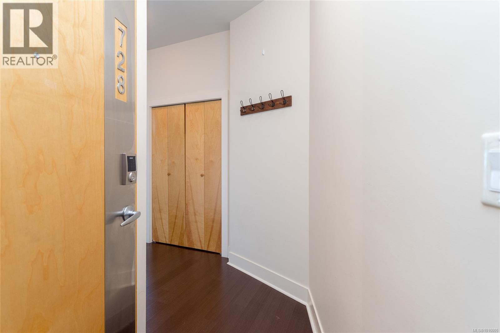 728 2745 Veterans Memorial Parkway, Langford
