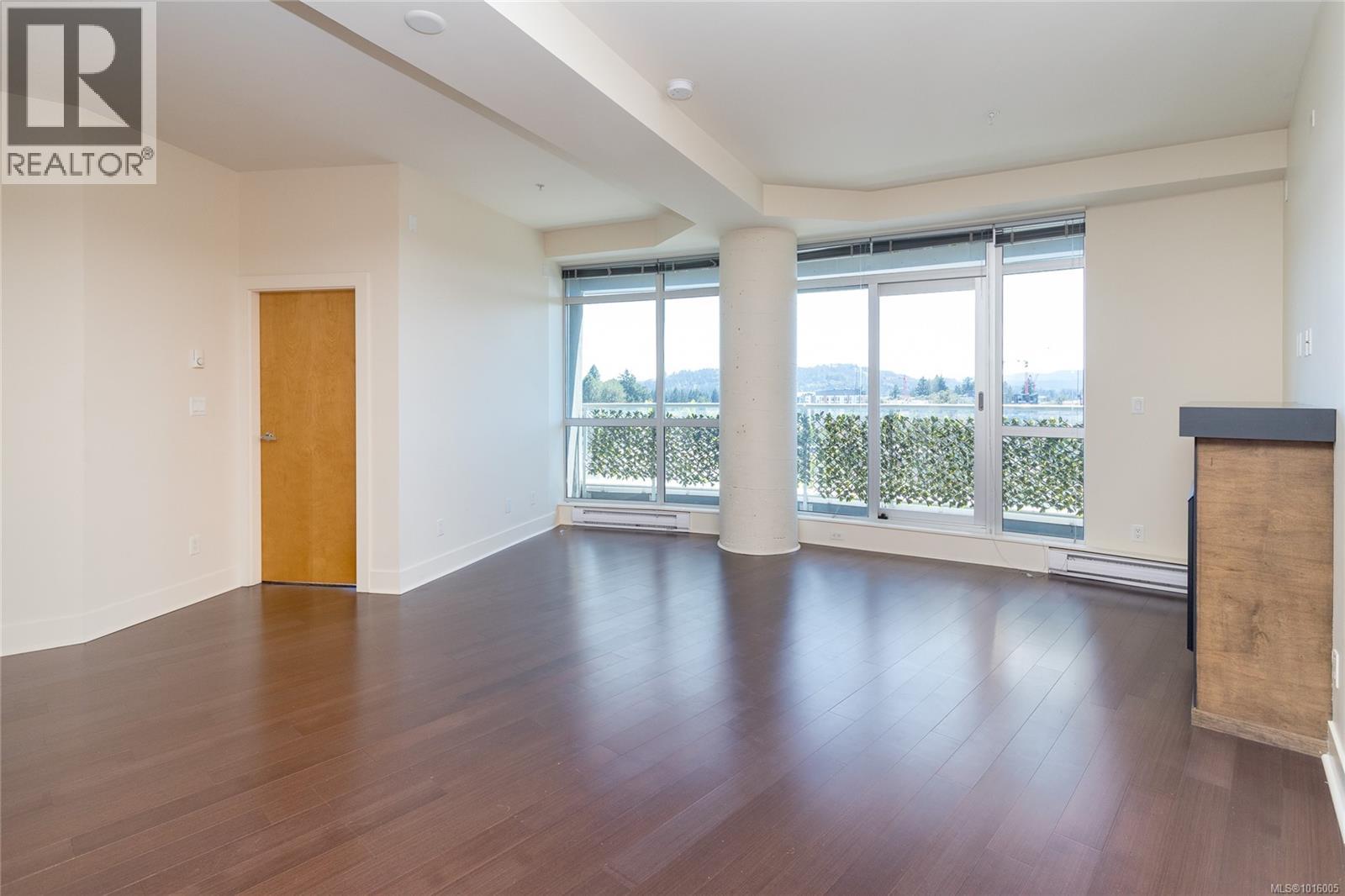 728 2745 Veterans Memorial Parkway, Langford