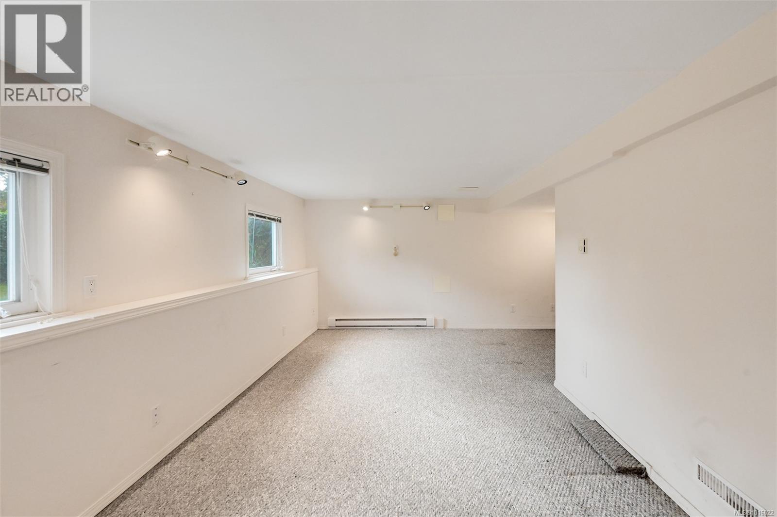  501 Lampson Street, Esquimalt