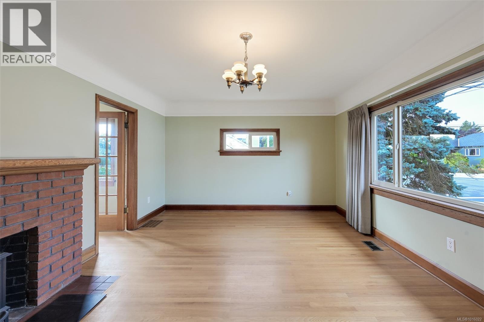  501 Lampson Street, Esquimalt