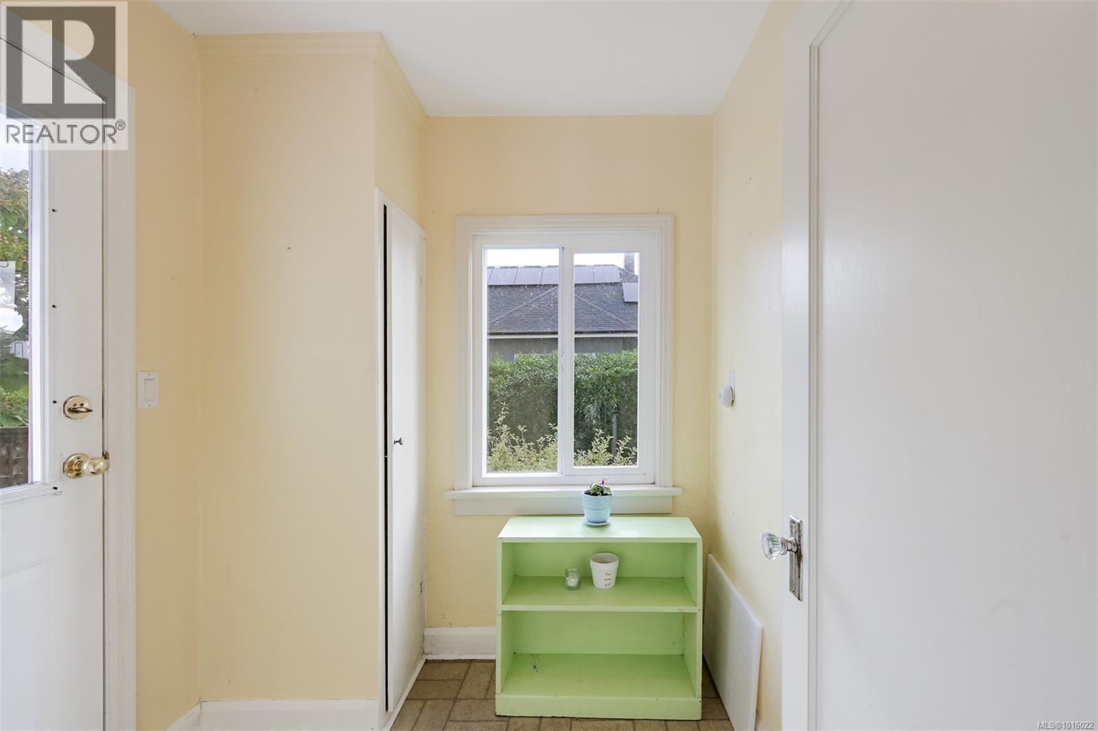  501 Lampson Street, Esquimalt
