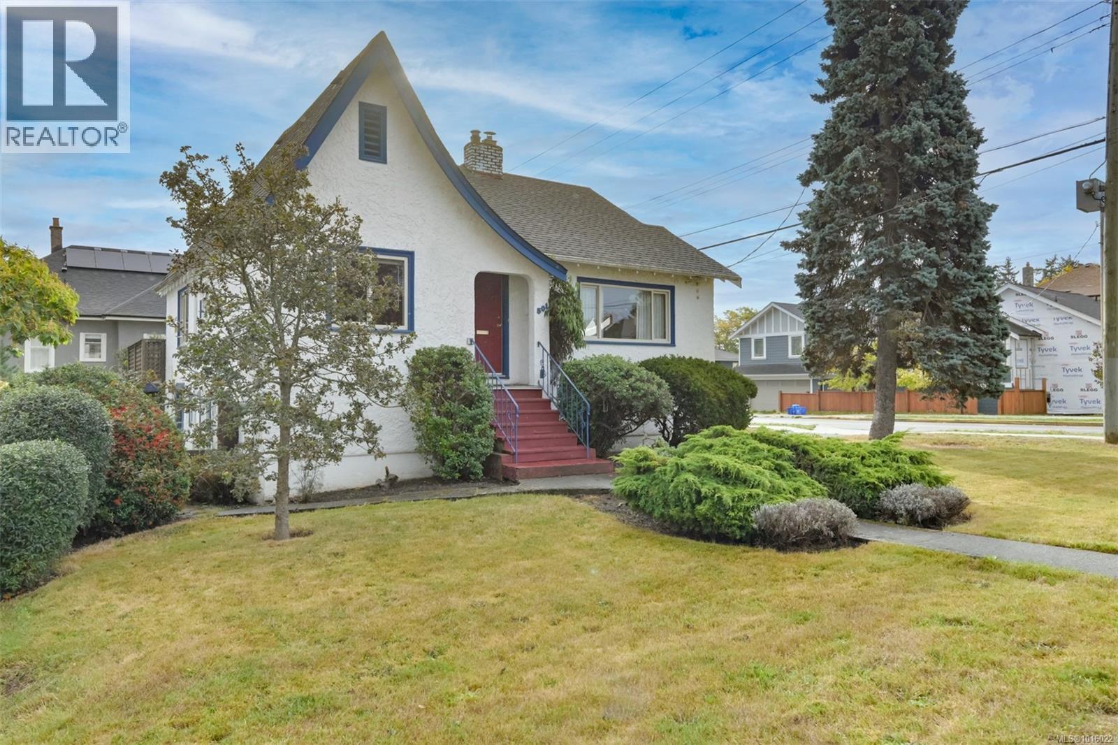  501 Lampson Street, Esquimalt